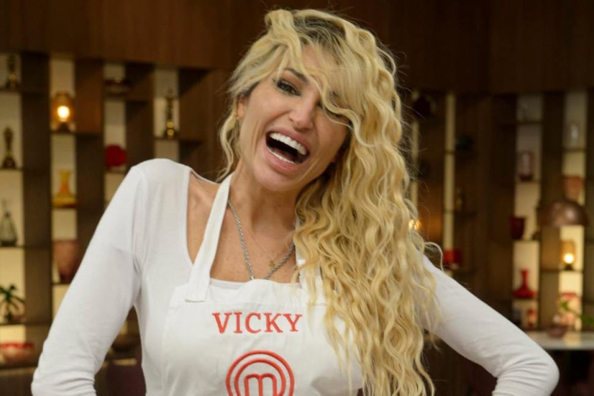 MasterChef Celebrity: Vicky Xipolitakis avanzó a Germán Martitegui: "¿Vos estás soltero?"