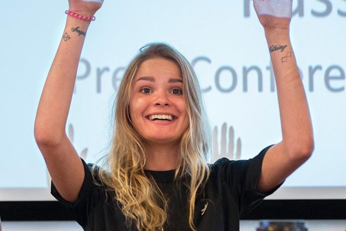 Detienen en Moscú a una integrante del grupo de punk ruso Pussy Riot