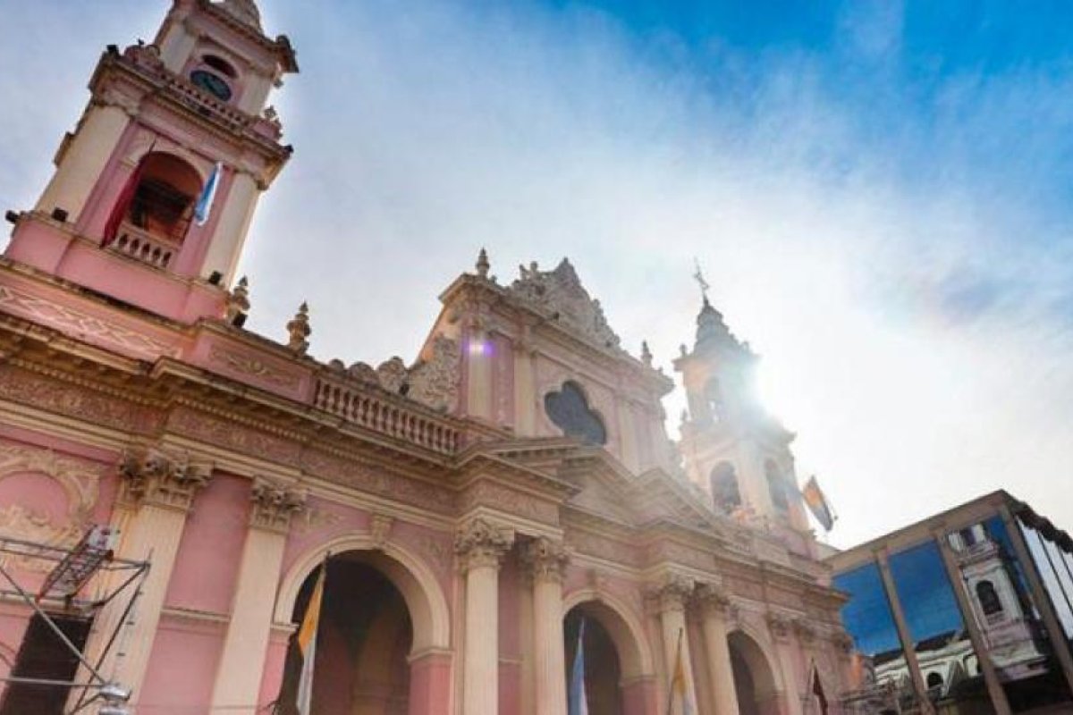 Analizan quitar subsidios a propiedades de la iglesia