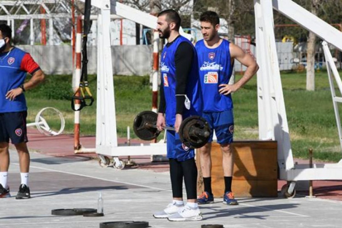 Quimsa puso primera y comenzó su pretemporada