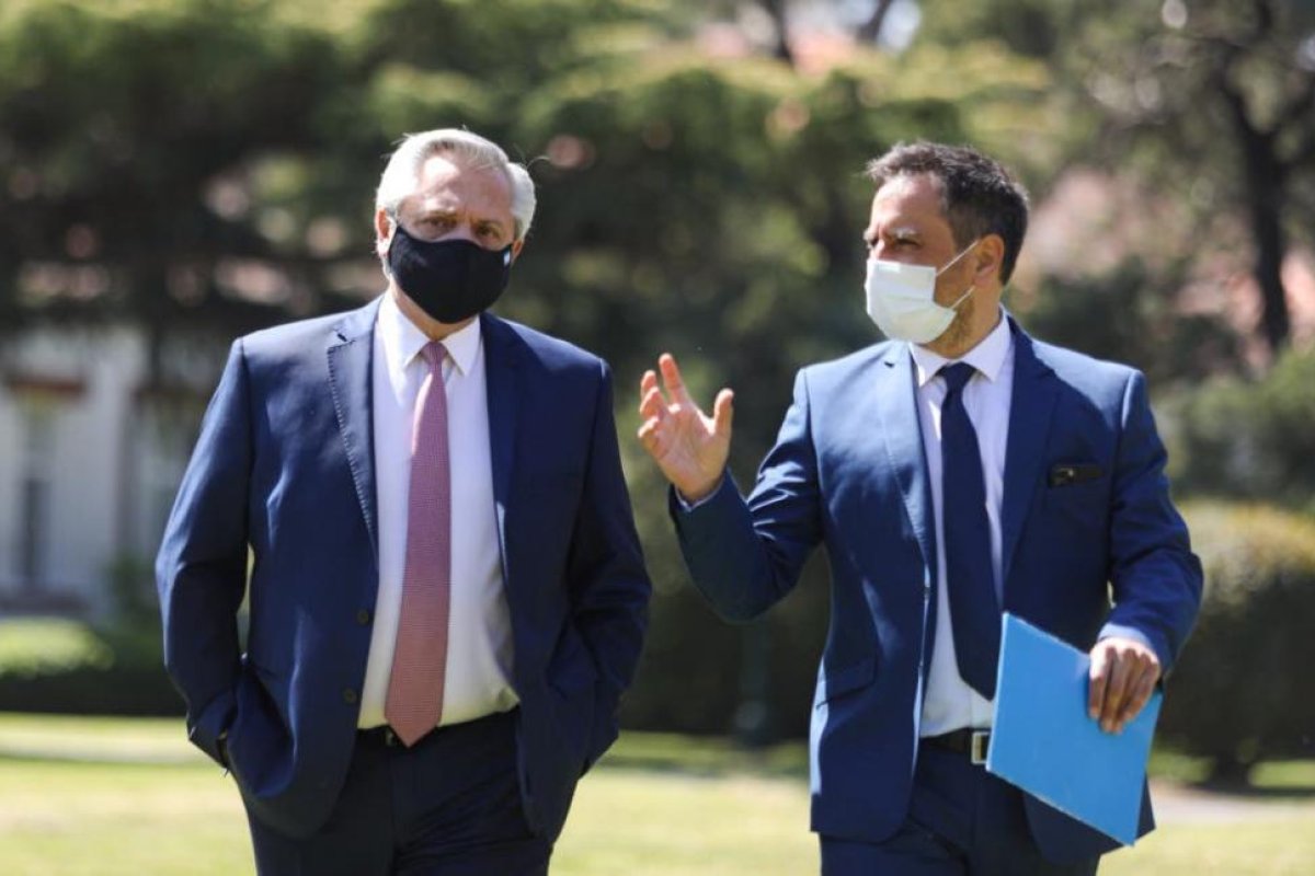 "Ecocidio": Juan Cabandié apuntó contra las quemas de tierras que originaron incendios