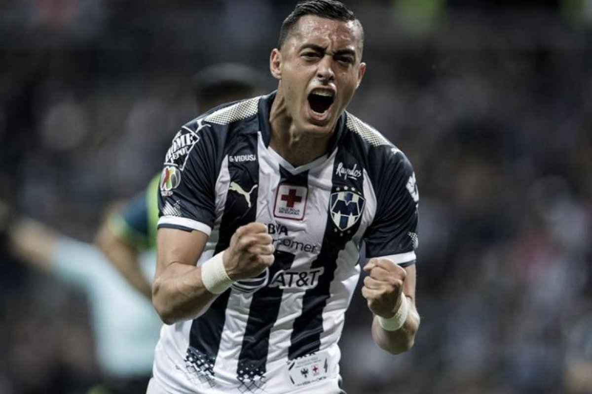 El exfutbolista Hugo Sánchez dice que Funes Mori le quita el trabajo a los mexicanos