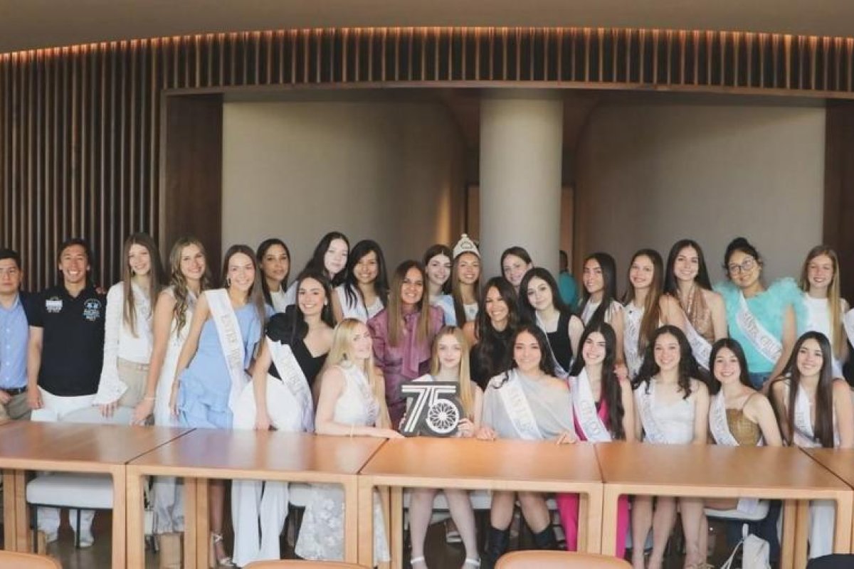 Pampita se reúne con representantes de la Fiesta Nacional de los Estudiantes