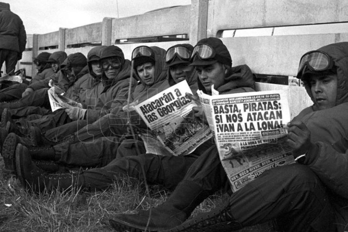 Con actos y el anuncio del envío de proyectos de ley, se rinde homenaje a excombatientes