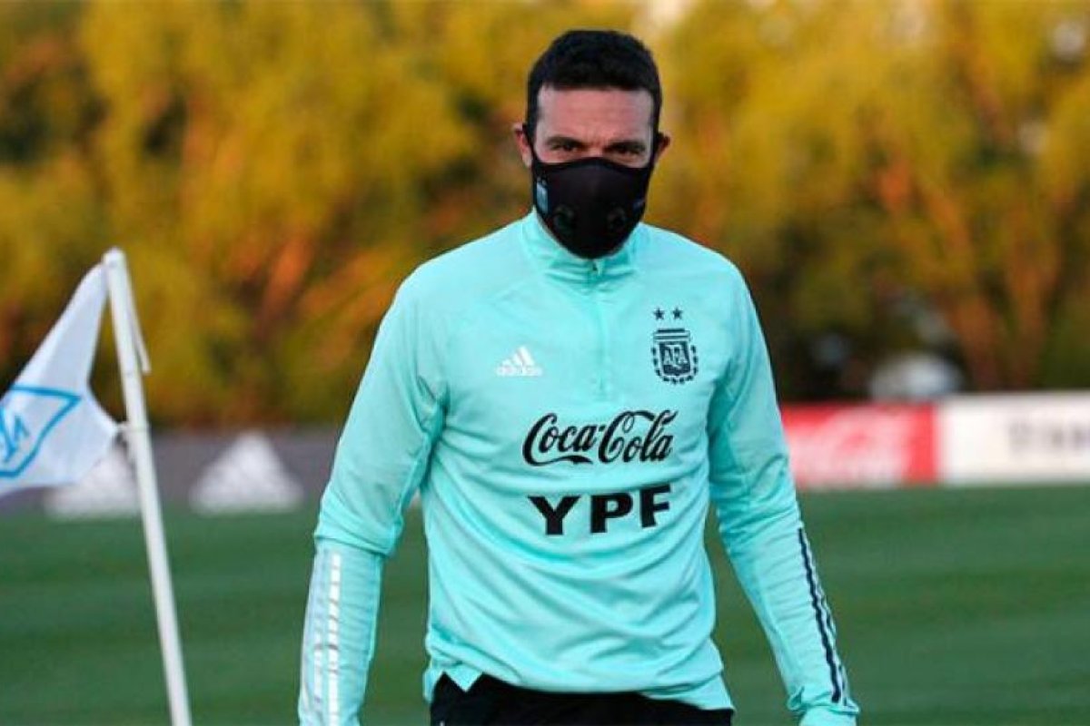 "Messi está para jugar los dos partidos", afirmó Lionel Scaloni