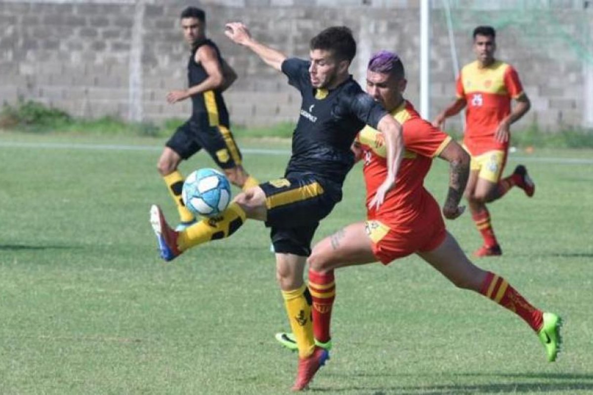 Mitre enfrenta a Vélez de San Ramón en su último amistoso