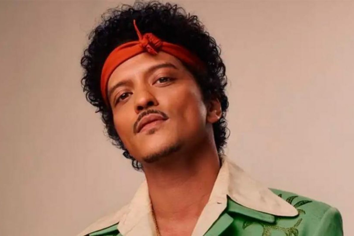Bruno Mars presenta "I Just Might", primer sencillo de "The Romantic"