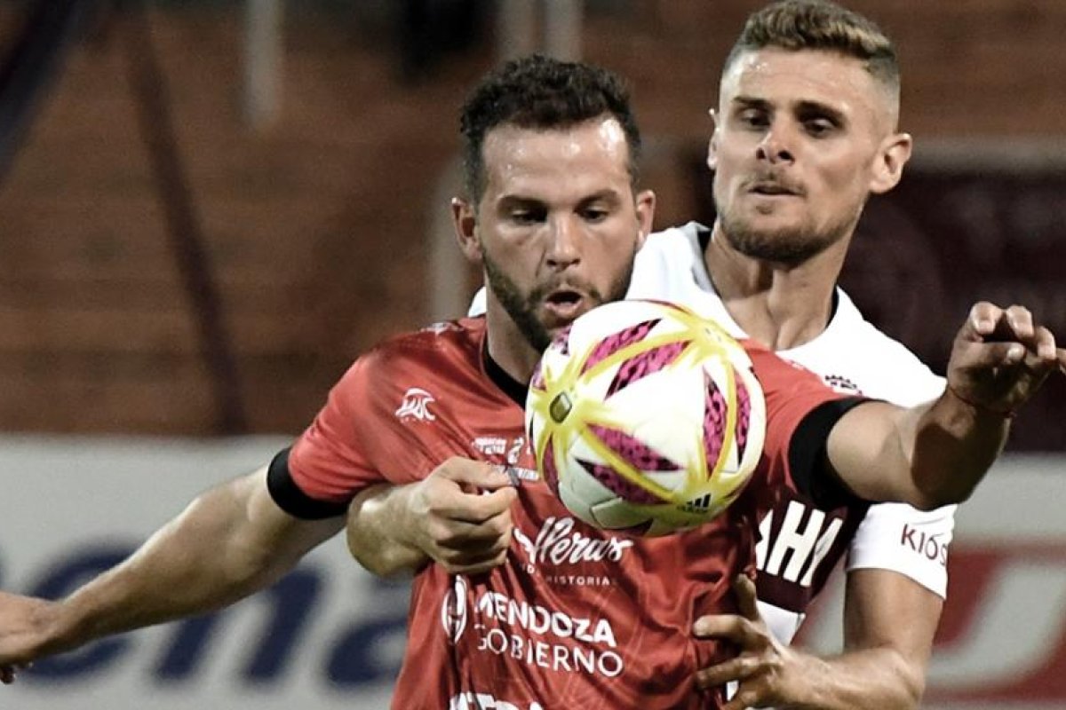 Huracán y Lanús juegan en Parque Patricios en el inicio de la quinta fecha