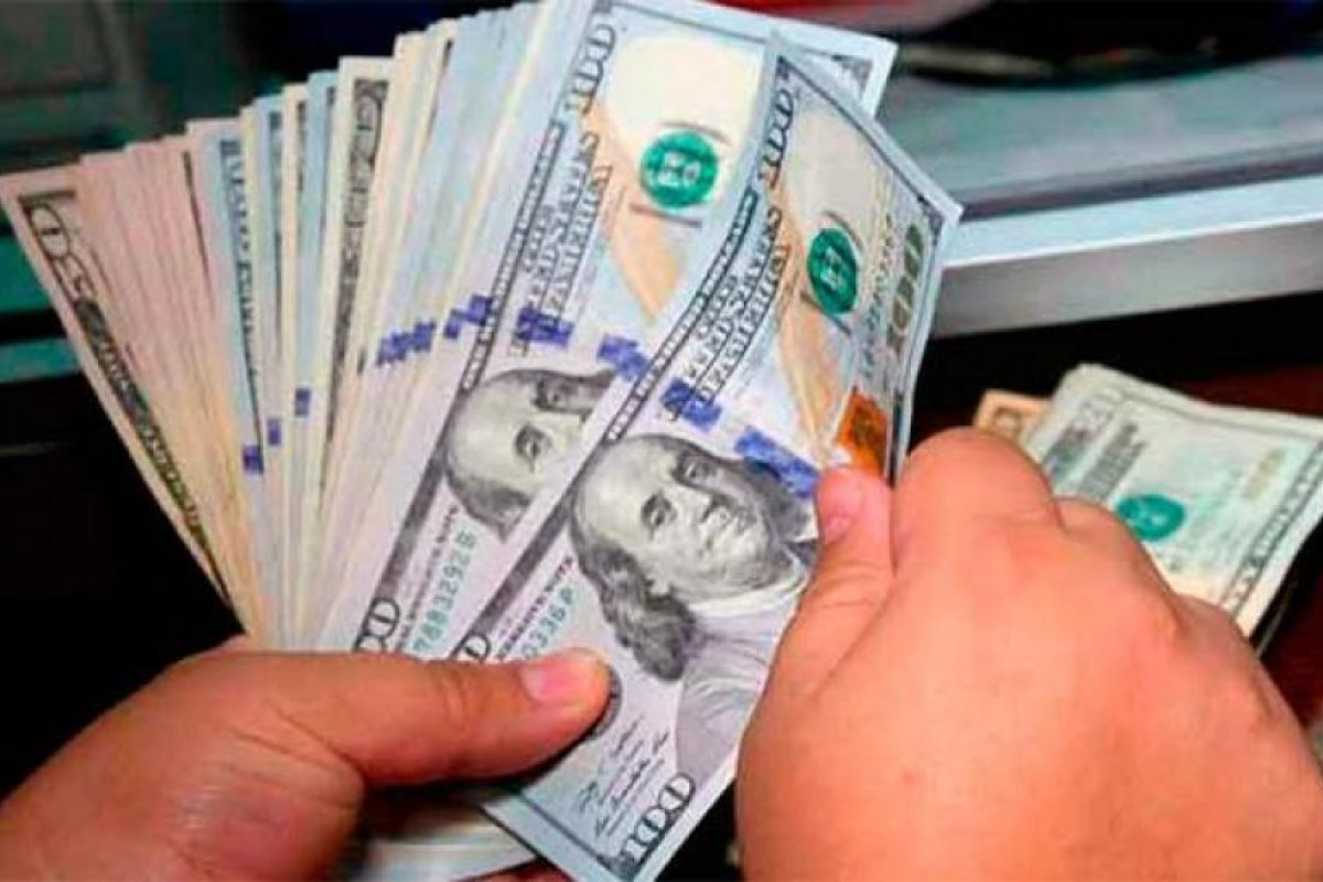 El dólar libre baja $2 y pierde 24% desde el récord de octubre