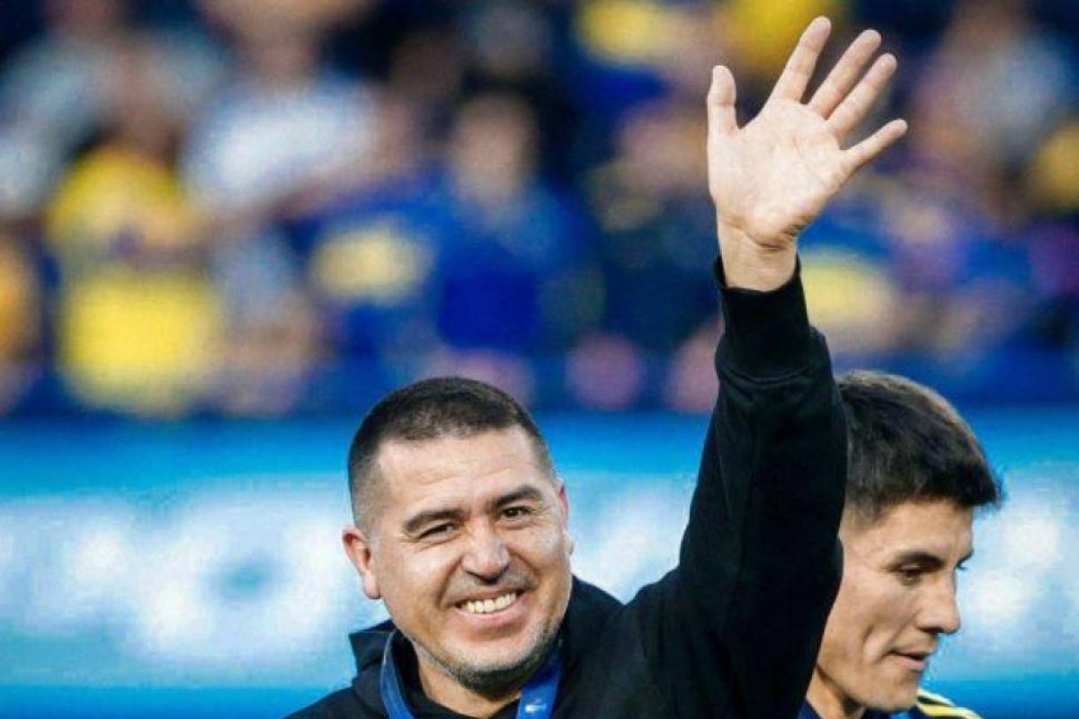 Acusan a Juan Román Riquelme y a la Comisión Directiva de Boca por fraude