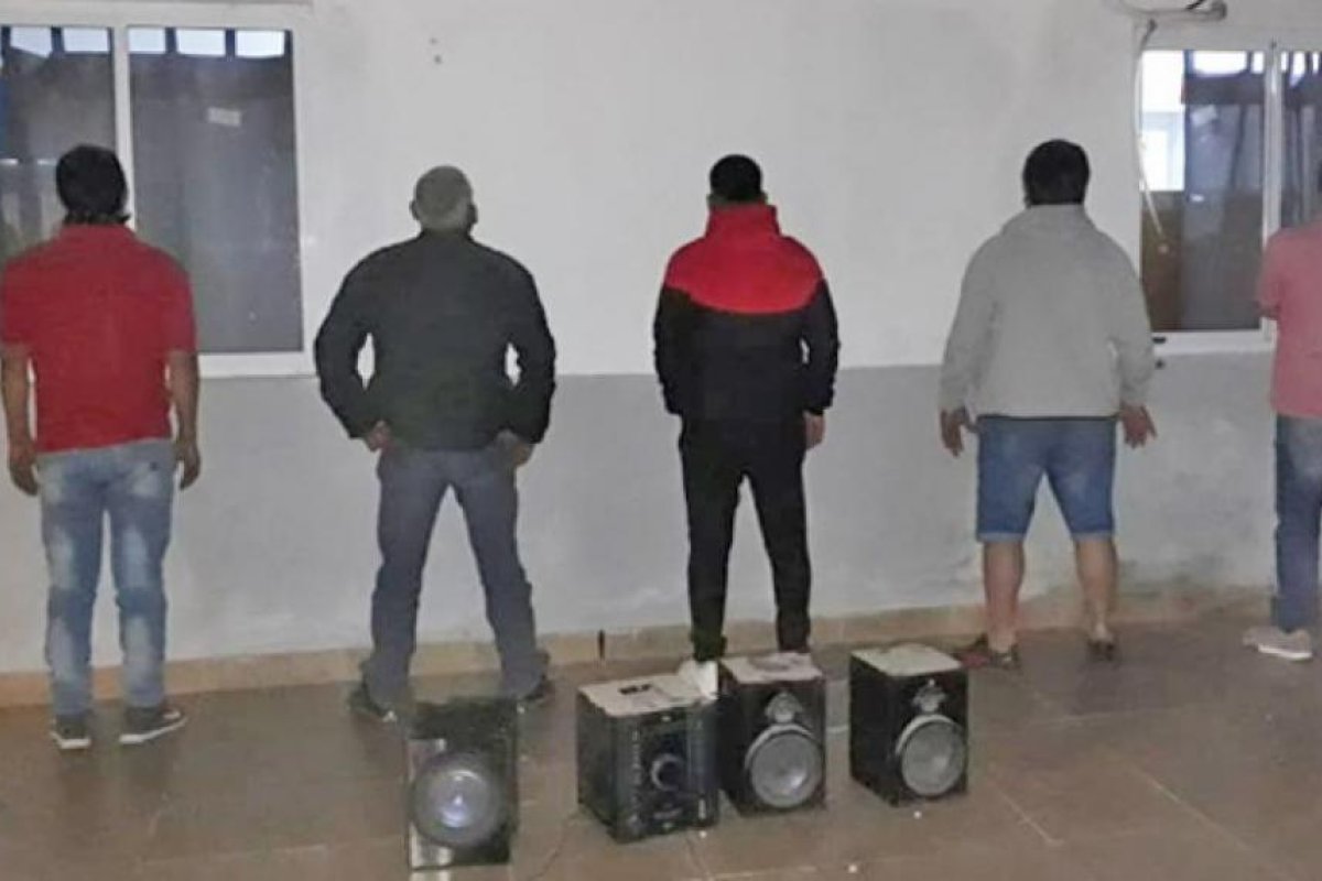 El Porvenir: Realizaban una riña de gallos y todos terminaron presos