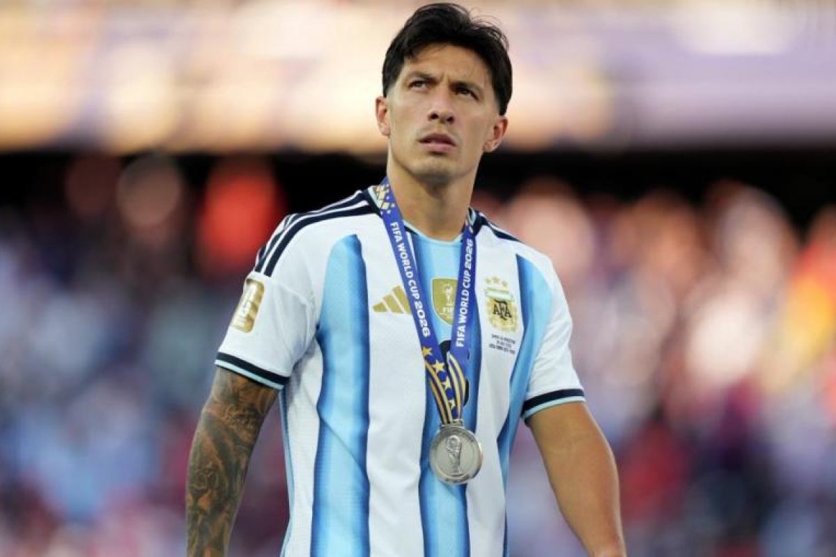 Lisandro Martínez defiende a la Selección Argentina tras el Mundial 2022