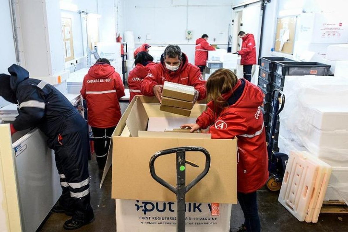 Nación comenzó la distribución de una nueva partida de 306 mil dosis de Sputnik V a las provincias