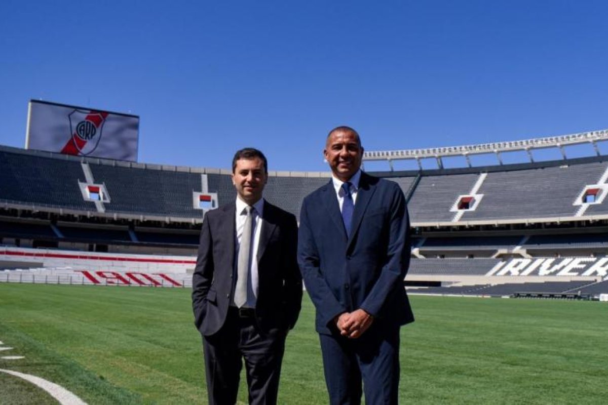 David Trezeguet regresa a River Plate en un papel institucional clave