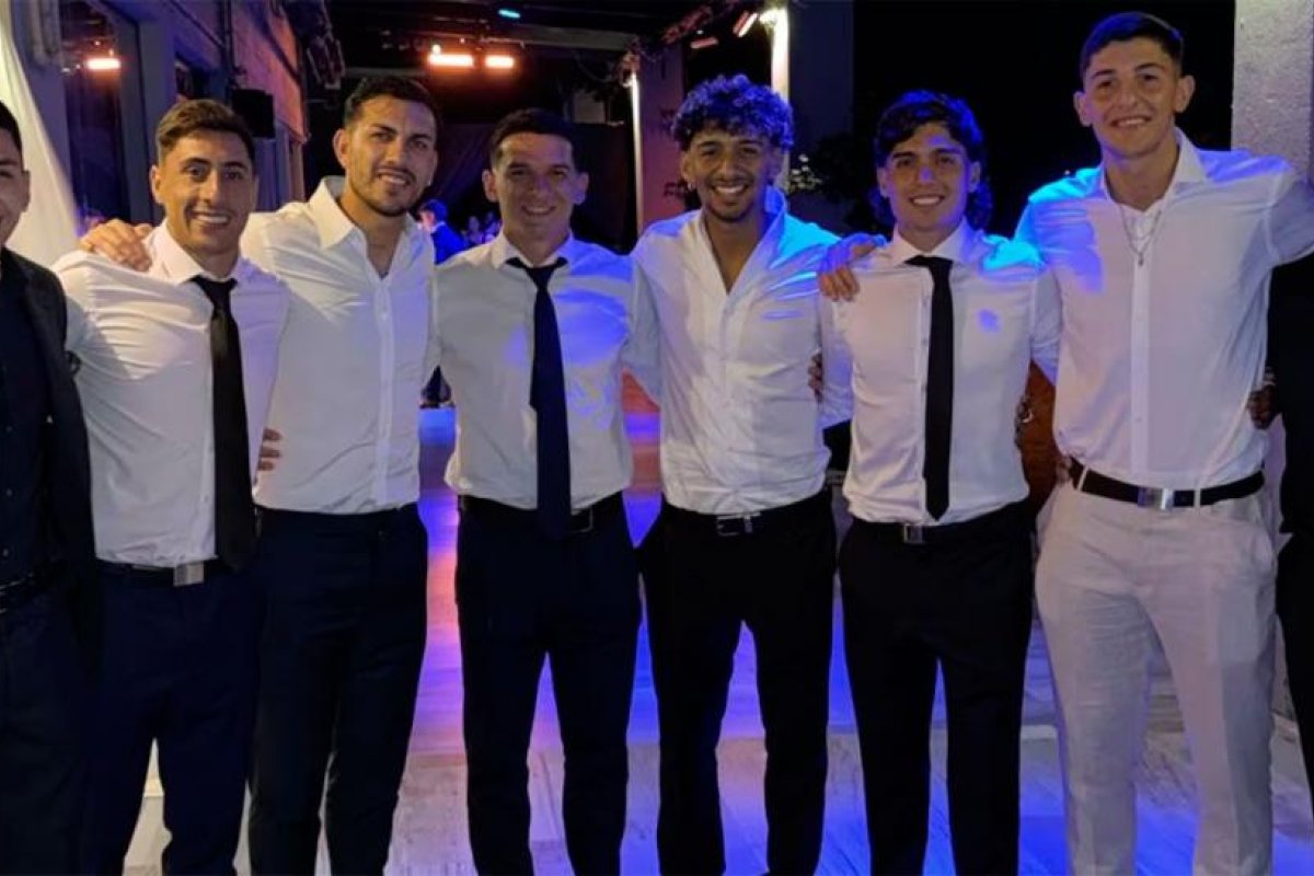 Boca Juniors: Celebración del Matrimonio de Kevin Zenón y Sus Invitados