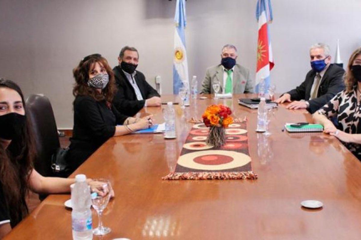 El presidente del STJ se reunió con autoridades del colegio de abogados