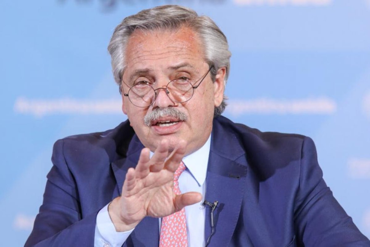 Alberto Fernández, por el diputado retenido en Bolivia: "Es directa responsabilidad del gobierno de facto de Jeanine Áñez"