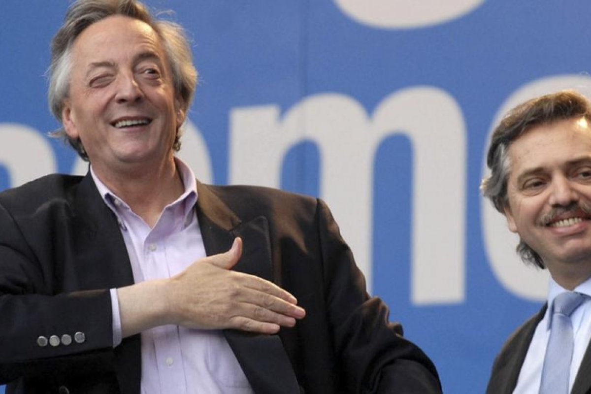 Presentan "Néstor, el hombre que cambió todo", con la participación de Alberto Fernández