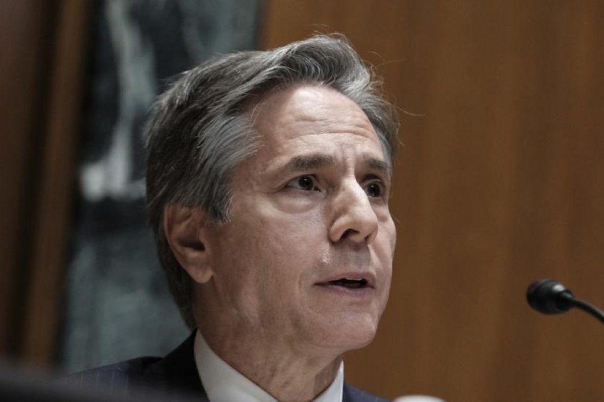 Blinken afirma que Ucrania debe decidir por sí misma si quiere trasladar las acciones combativas al territorio ruso