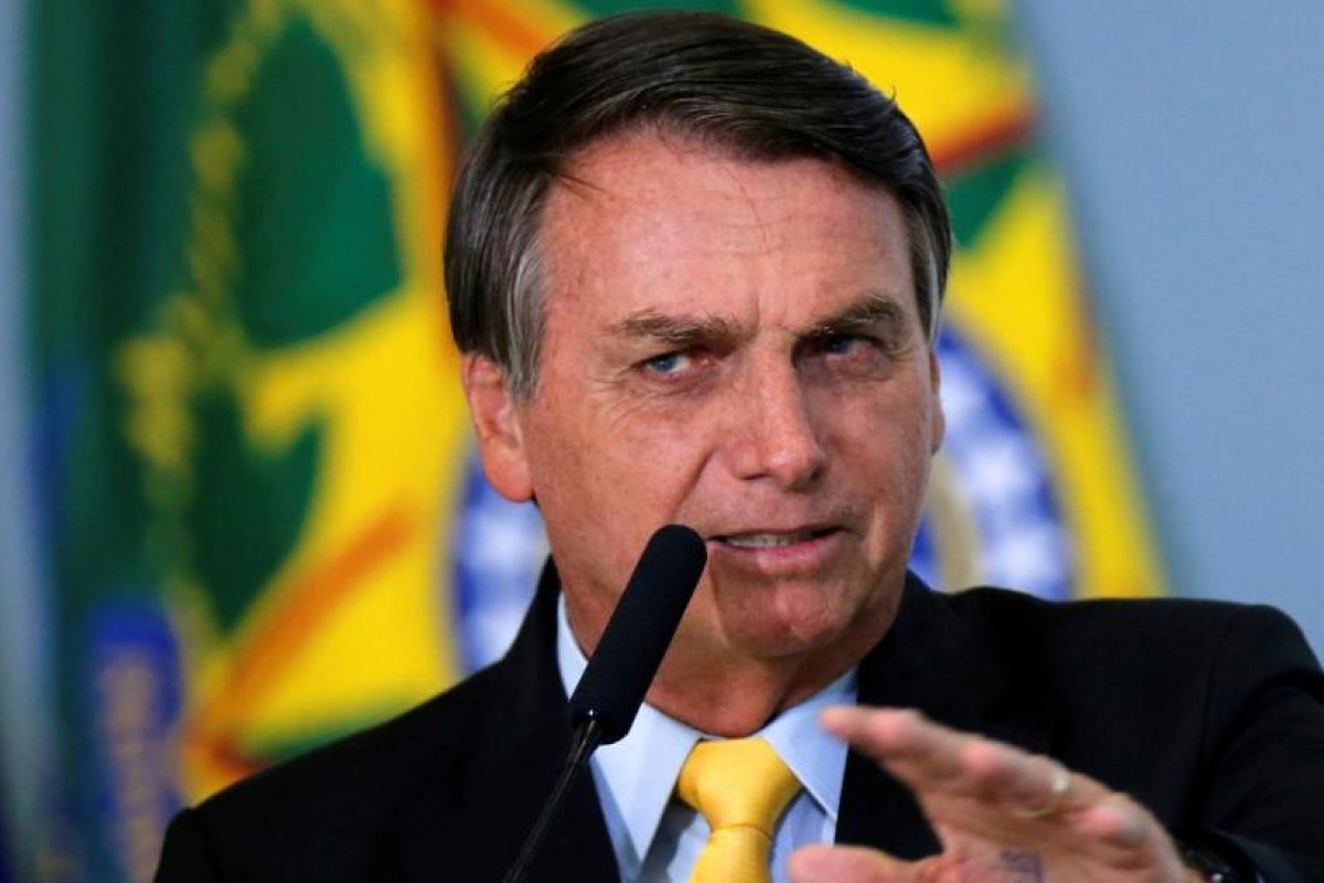 Bolsonaro insinúa que el suicido de un voluntario pudo ser un "efecto colateral" de la vacuna china contra el coronavirus