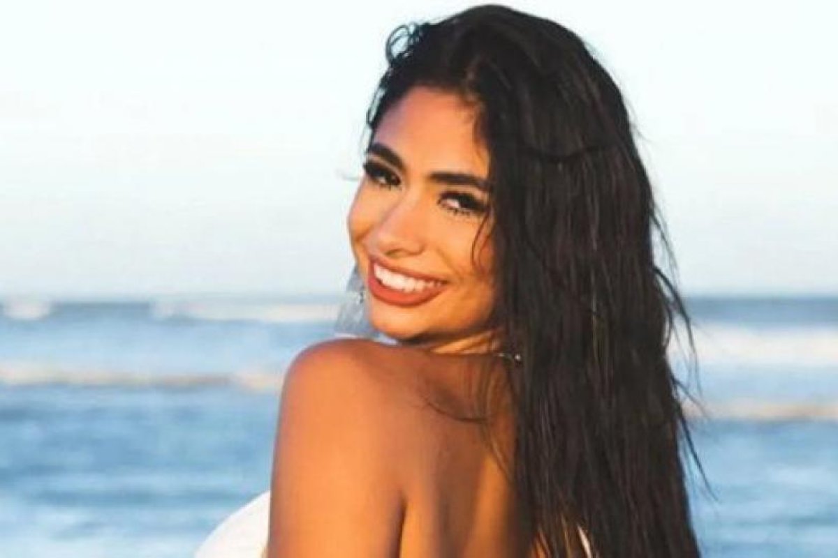 Rumores de Romance entre Daniela Celis y Jona Hidalgo en Fiesta Exclusiva
