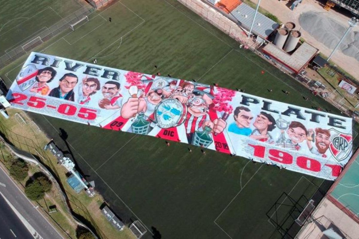Día del Hincha de River: el nuevo telón que trajo polémica entre los hinchas