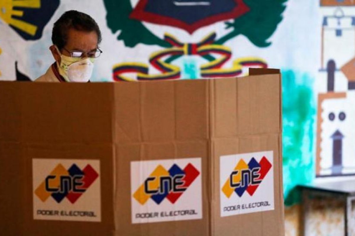 El oficialismo triunfa en las parlamentarias de Venezuela y obtiene la mayoría en la Asamblea Nacional