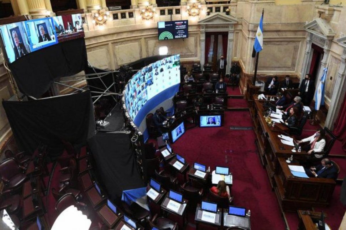 El Senado dio el aval a la prohibición de comprar dólar ahorro para legisladores
