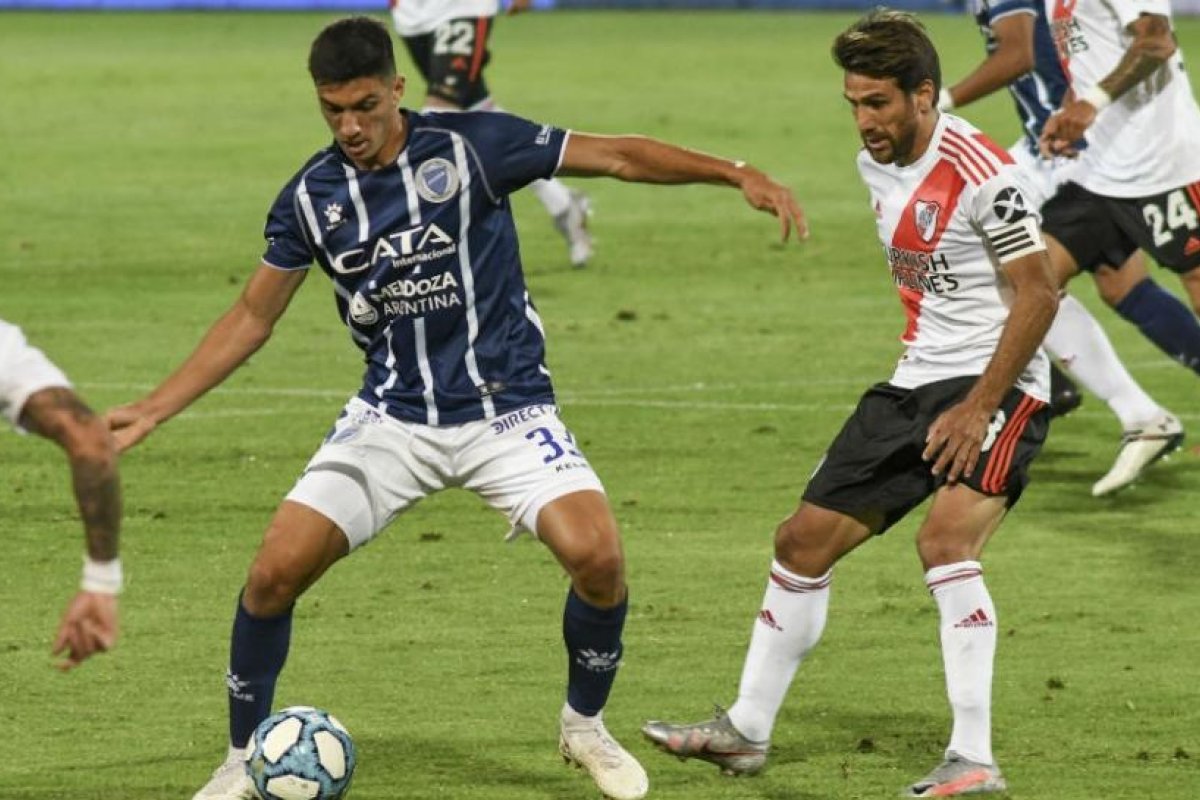 River, clasificado y con la cabeza en la Copa, recibe a Godoy Cruz