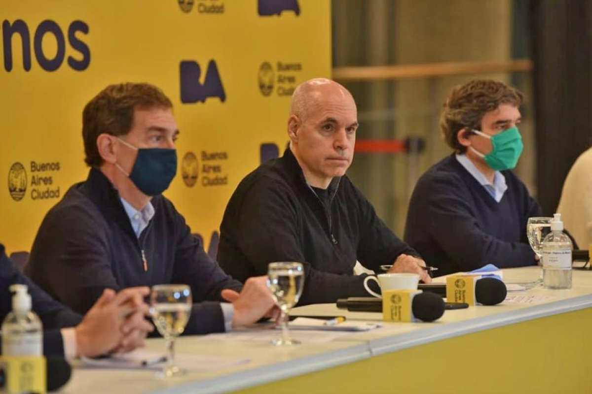 "La explicación es un disparate": bronca en la Ciudad por los dichos de Hugo Moyano sobre su vacunación