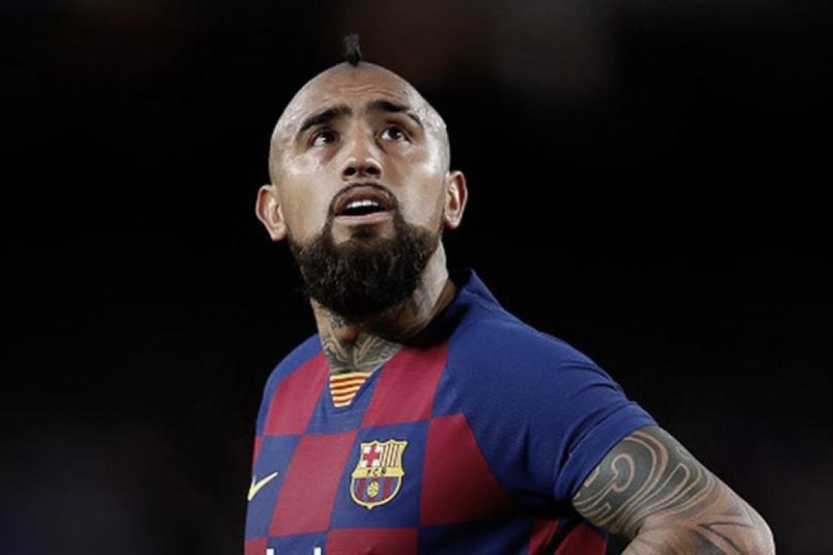 Arturo Vidal tiene coronavirus y no podrá enfrentar el jueves al seleccionado argentino