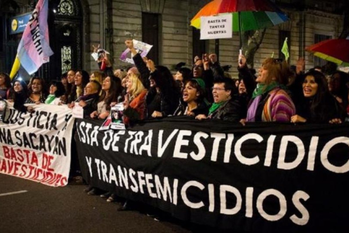 Quemaron a una joven trans en Córdoba y sospechan de su familia