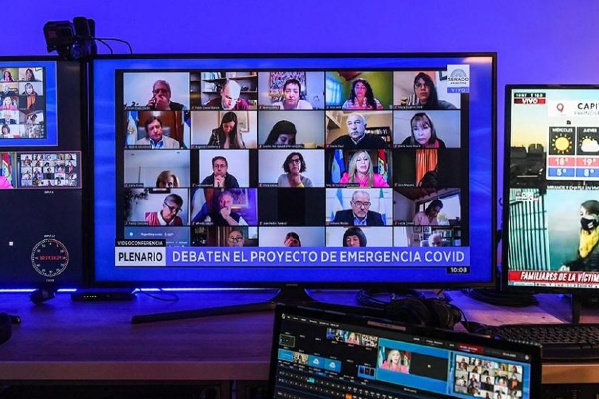 Los senadores del FdT acordaron cambios en el proyecto sobre restricciones en pandemia