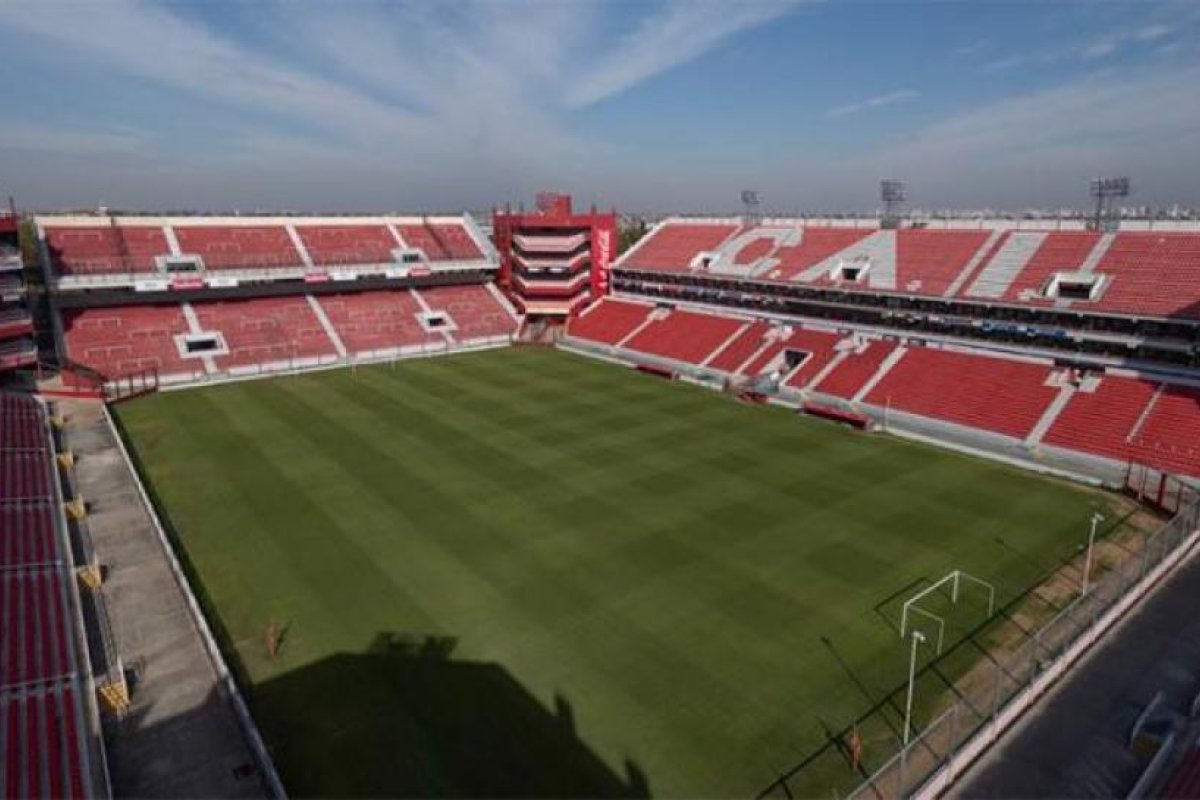 River jugará en cancha de Independiente pero bajo protesta