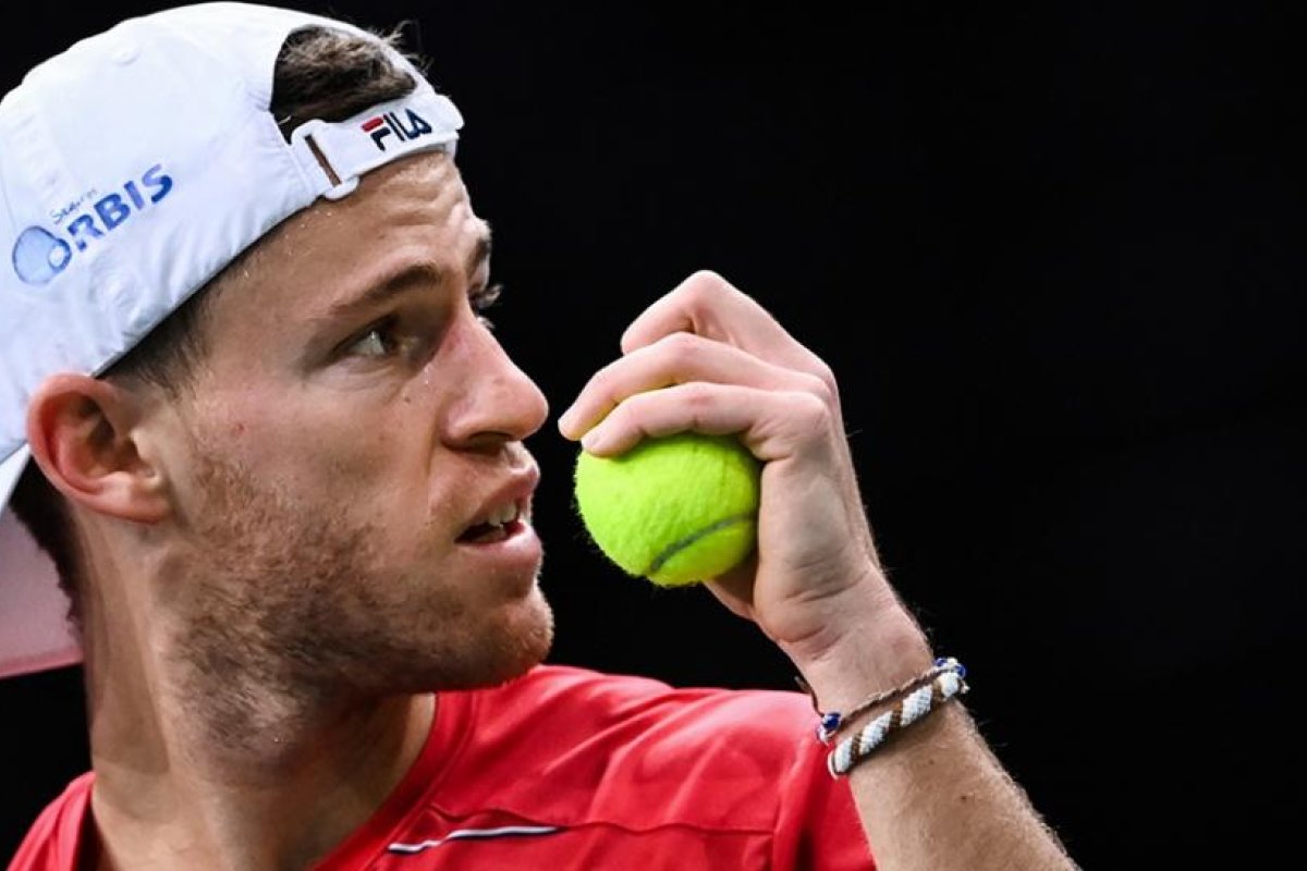 El "Peque" Schwartzman perdió con el español Carreño Busta en cuartos de Barcelona
