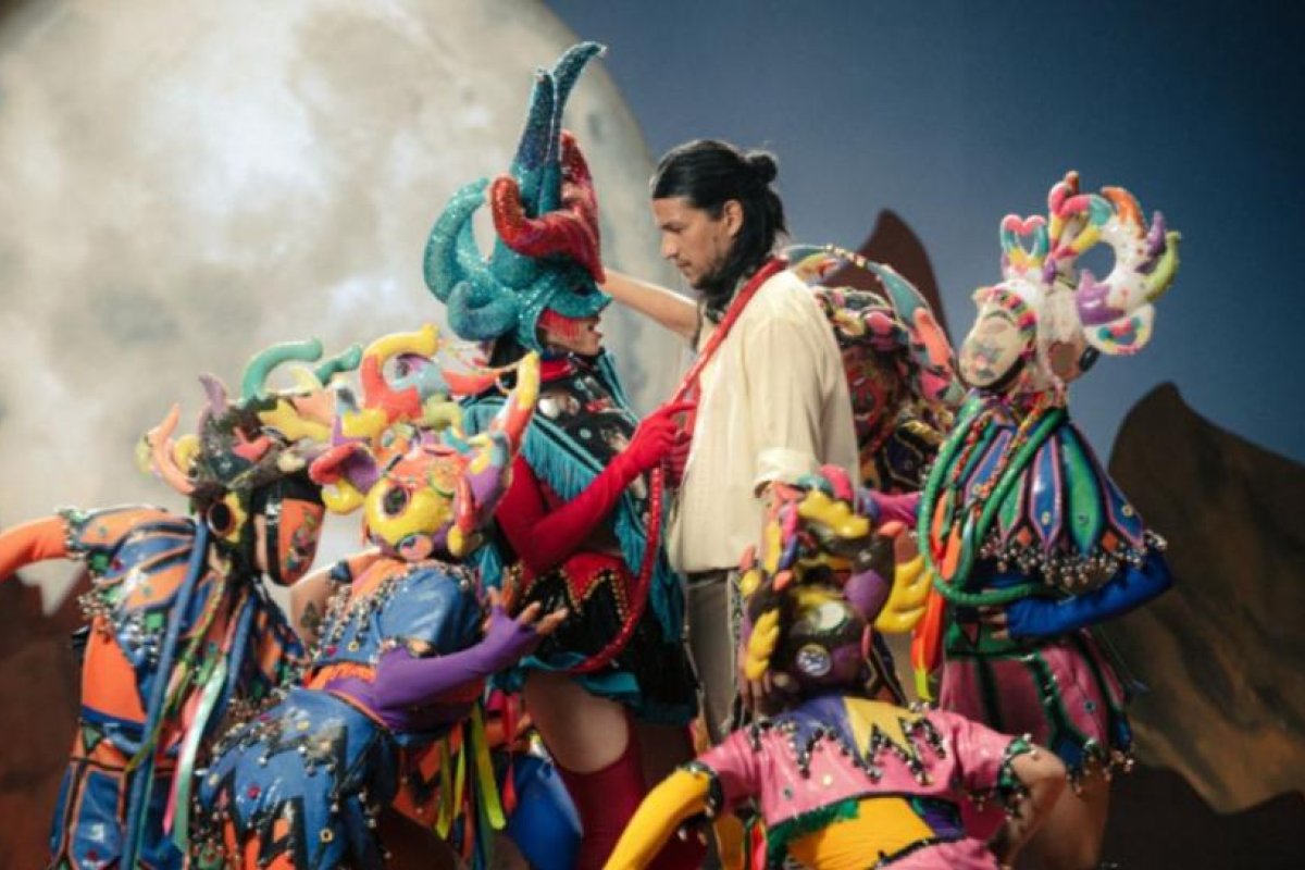 Cazzu lanza 'Jujuy Estrellado', una oda a sus raíces y al carnaval jujeño