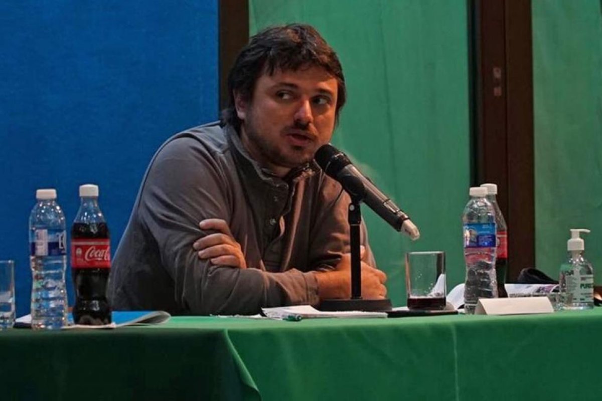 Juan Grabois brindó por el 2021 con una crítica a Mercado Libre: "Sacan tajada cuando al resto nos va mal"