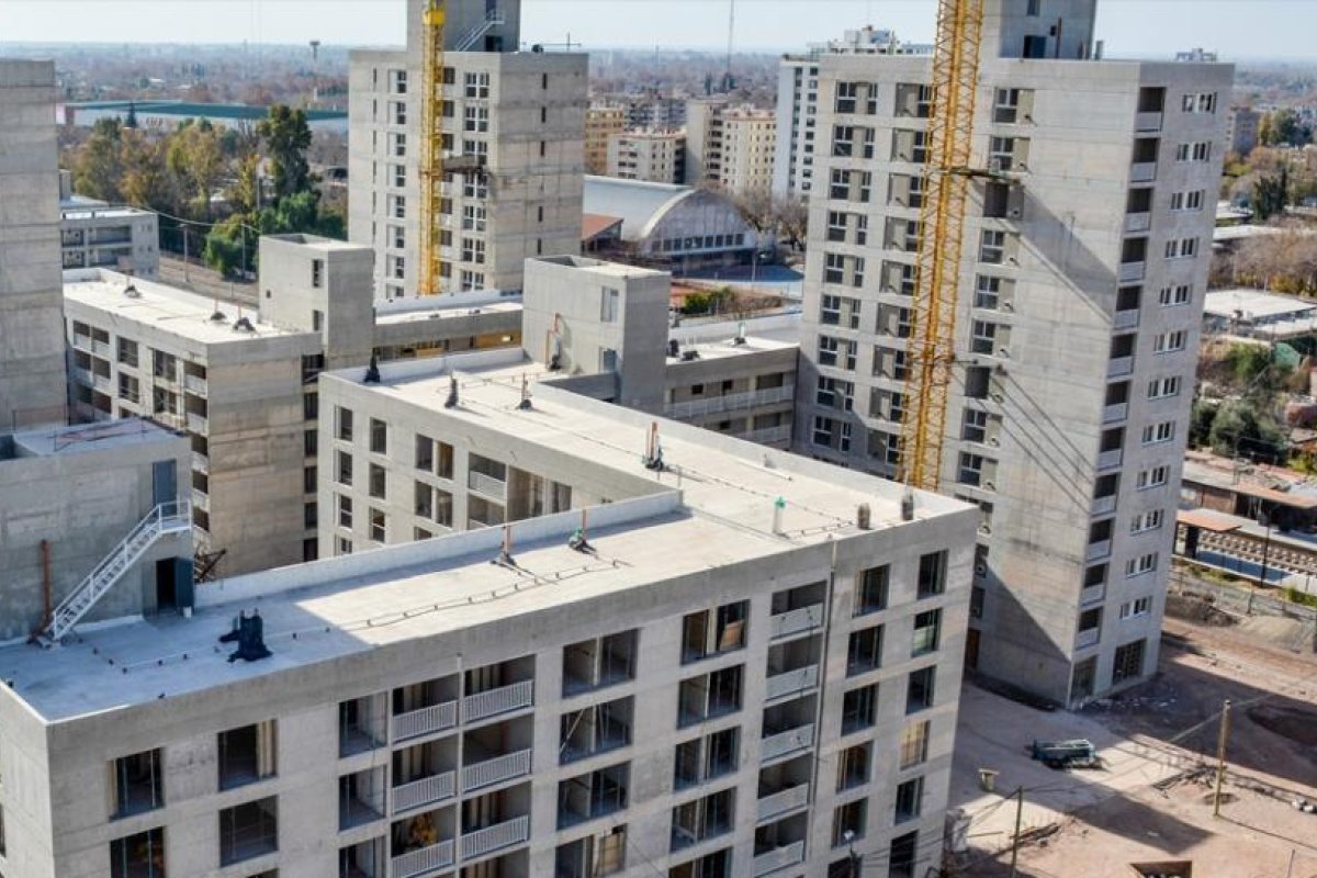 Entregaron más de 100 viviendas y lotes a familias beneficiarias del Procrear II