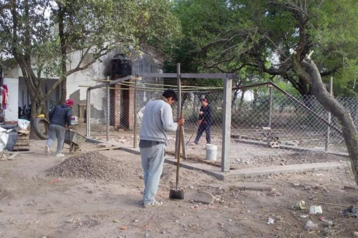 Vinará: Preparan un centro de demostración de producción de huertas