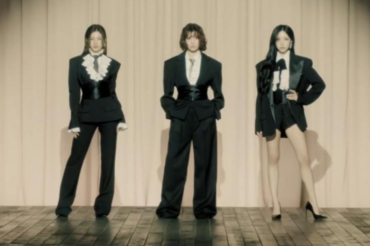 MISAMO, subunidad de TWICE, revela lanzamiento de álbum PLAY en 2026