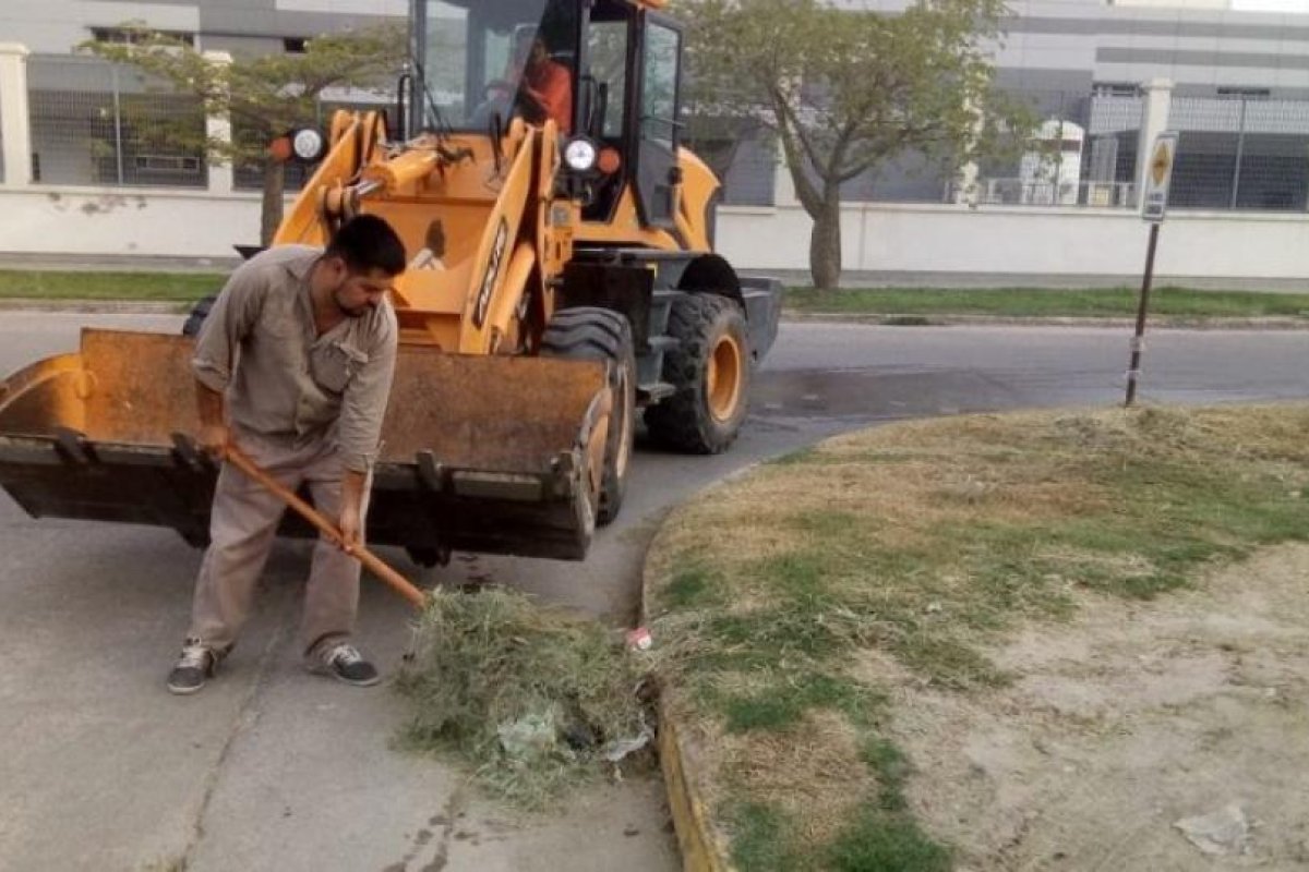 Erradicación de microbasurales y limpieza integral en barrios Sector el Alto y Soberanía Nacional