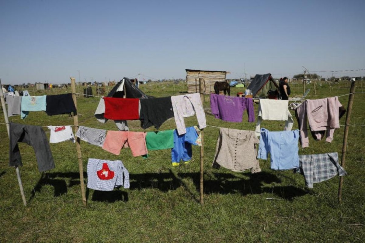 Guernica. Los vecinos de alrededores de la toma viven con miedo y exigen el desalojo