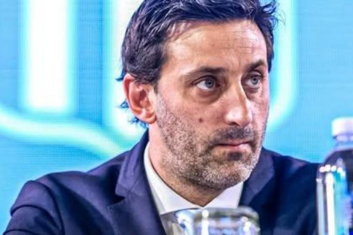 Diego Milito Reflexiona Sobre la Situación Actual de Racing Club