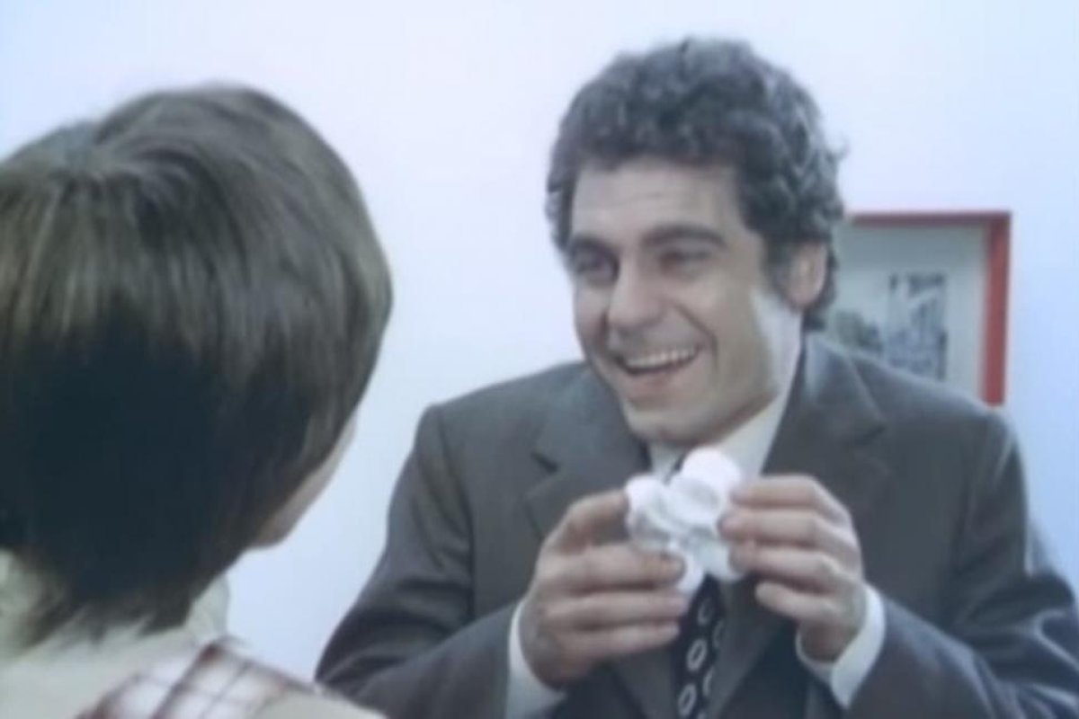 Murió Hugo Arana: escarpines y vino, la inolvidable publicidad que protagonizó el actor
