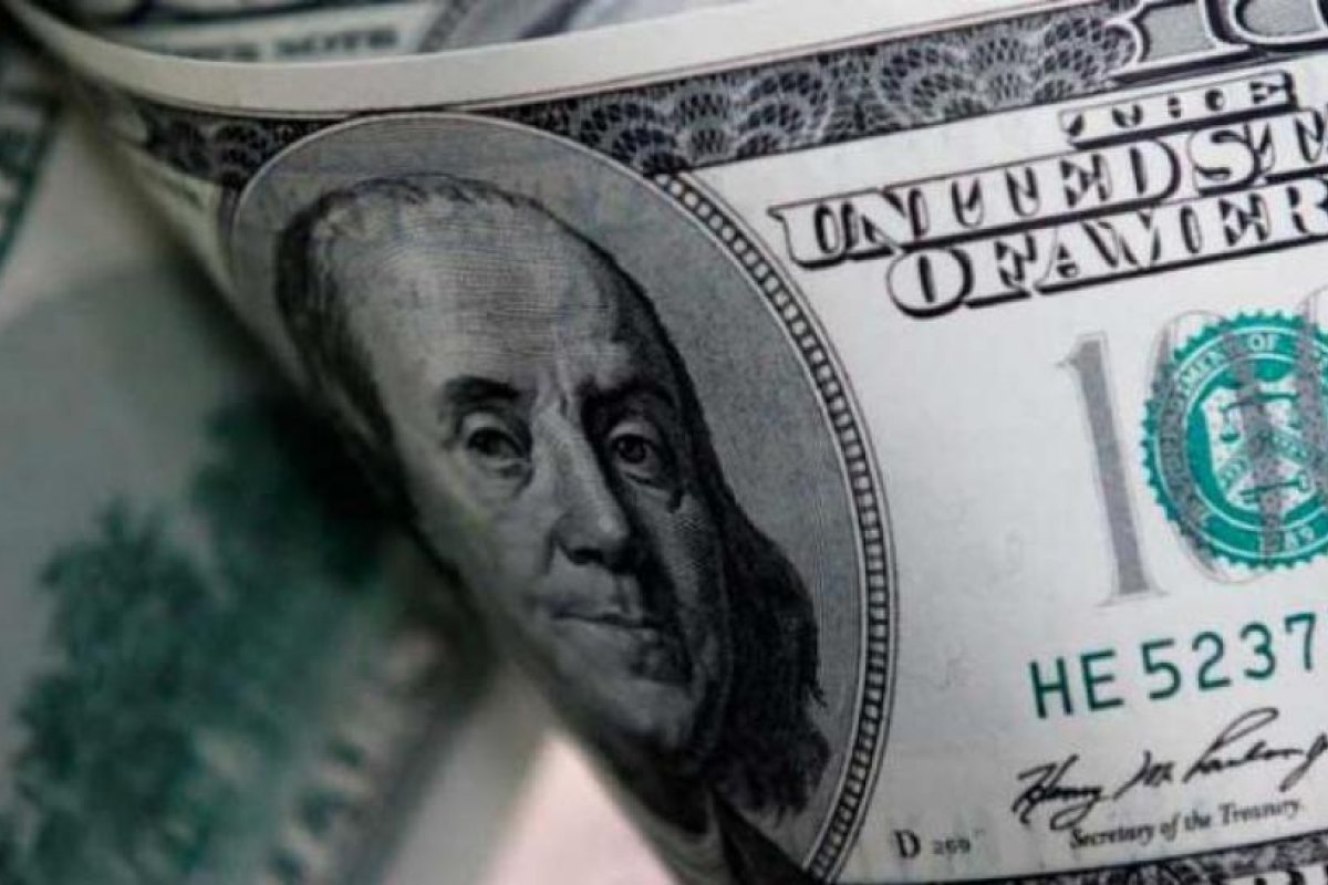 El Banco Central vendió 60 millones de reservas y el dólar cerró a $80,15