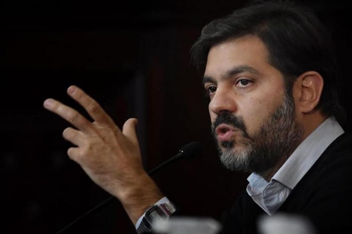 Bianco: "Queremos avanzar a la mayor velocidad posible con la campaña de vacunación"