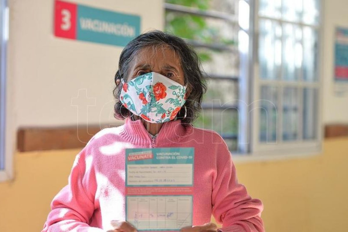 Un millón de mayores de 70 años recibieron la primera dosis contra el coronavirus en Buenos Aires