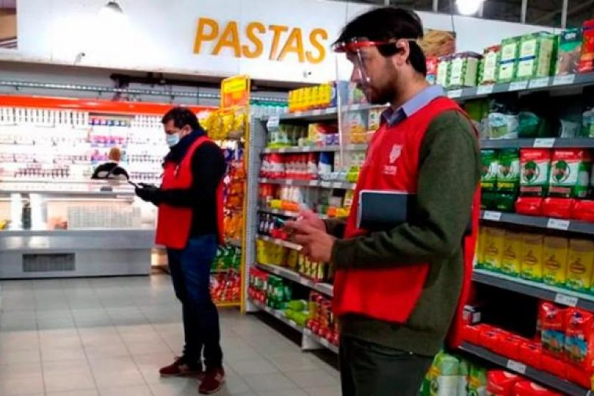Empleados de supermercados cobrarán bonos de entre 12 y 13 mil pesos