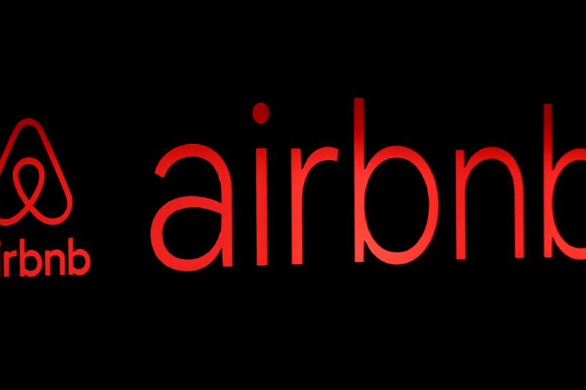 Airbnb expulsa de su plataforma a una turista de EE.UU. que le arrojó un trago a una mujer en silla de ruedas en Puerto Rico