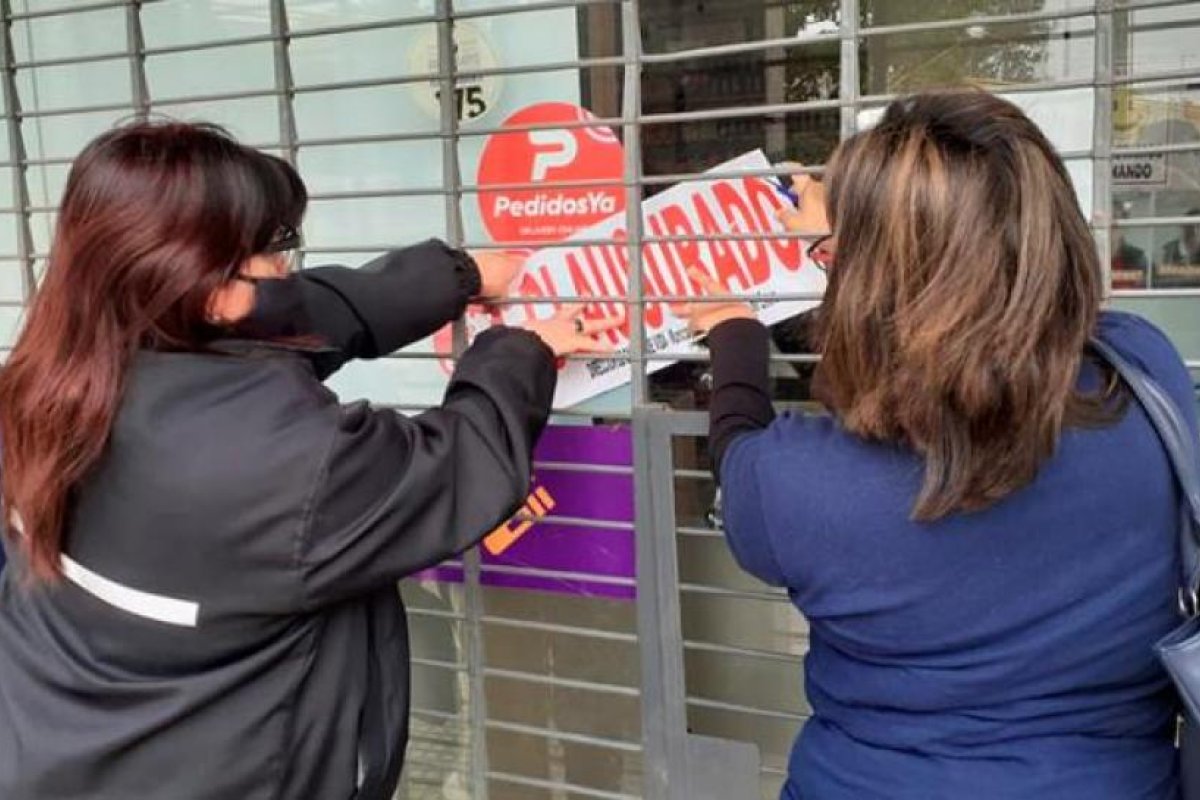 Clausuran una despensa al detectar productos en mal estado